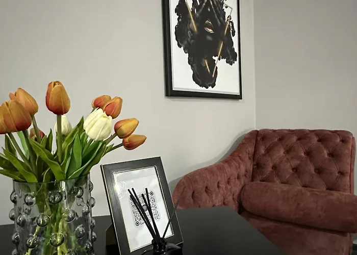 ベッド・アンド・ブレックファスト Hesmir's Nest ティラナ