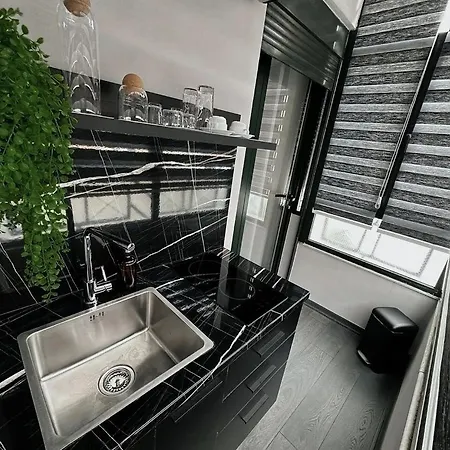 Hesmir's Nest Bed & Breakfast Tirana