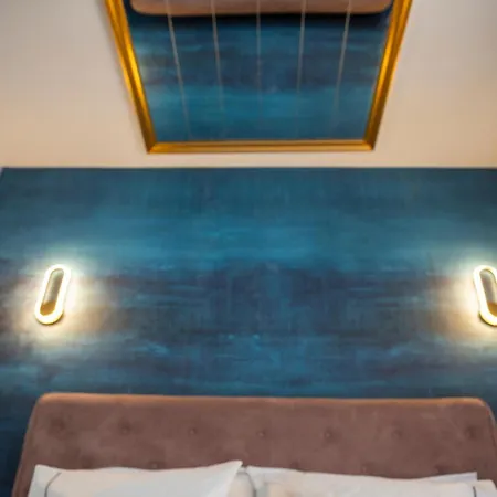 Hesmir's Nest Bed and Breakfast Τίρανα