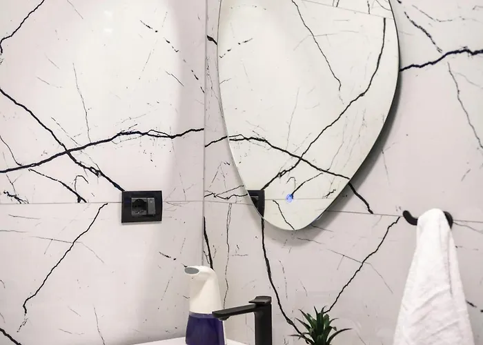 Hesmir's Nest Panzió Tirana